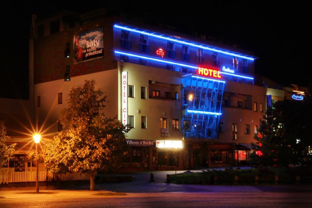 City Hotel Nitra With Free Parking Extérieur photo