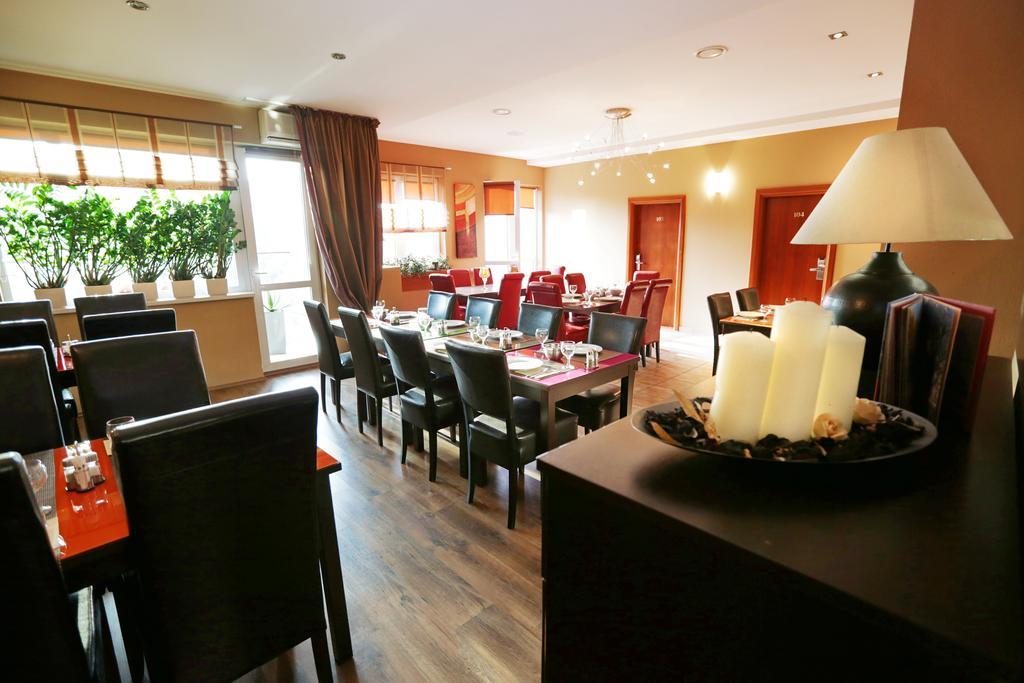 City Hotel Nitra With Free Parking Extérieur photo
