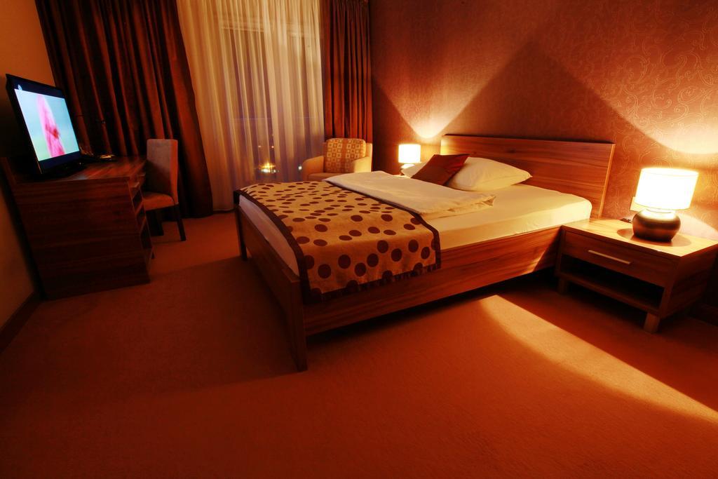 City Hotel Nitra With Free Parking Chambre photo
